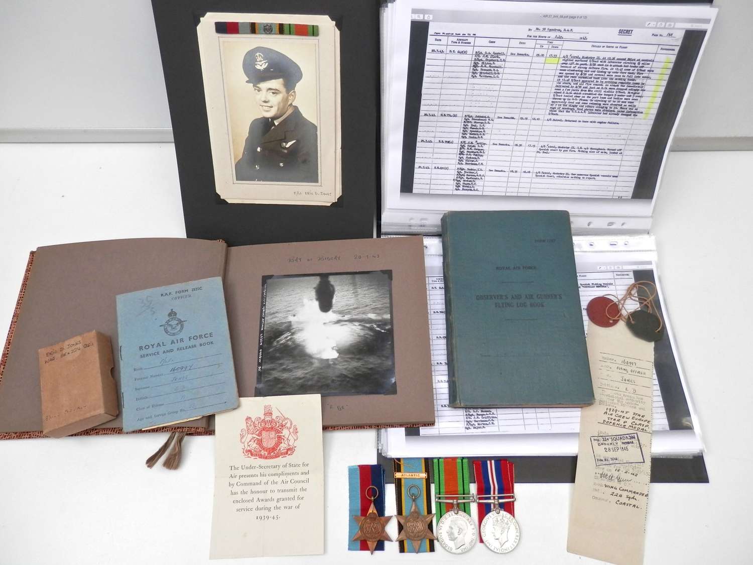 RAF log book, medals and photo album to Wireless / air gunner