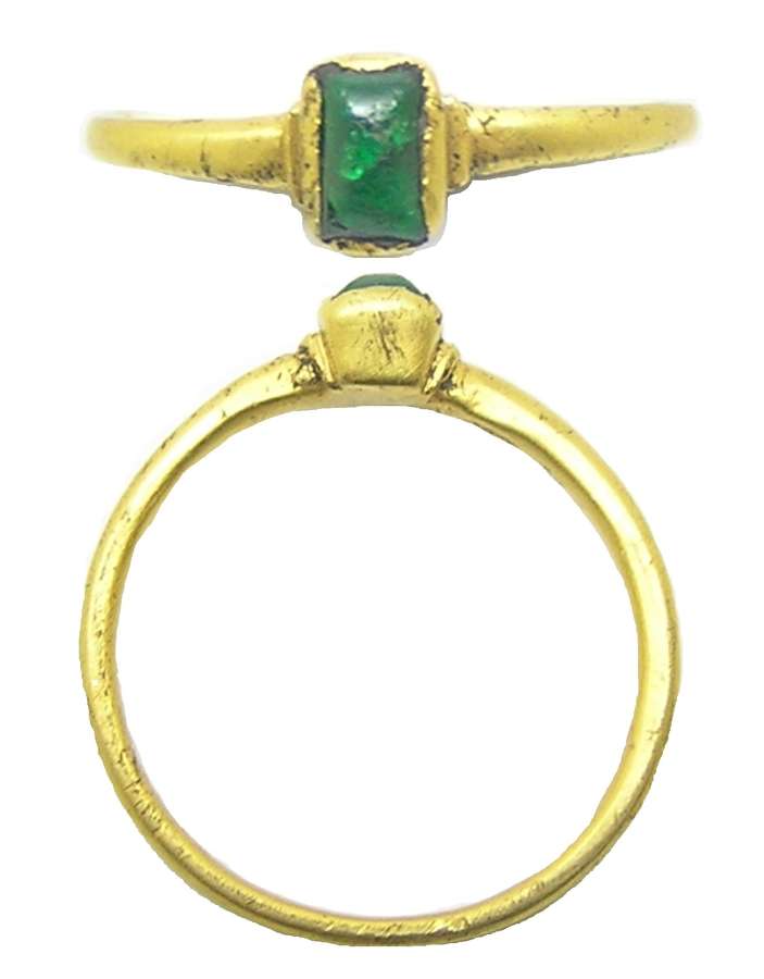 Medieval gold and "emerald" finger ring