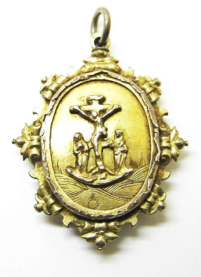 Renaissance silver-gilt reliquary pendant