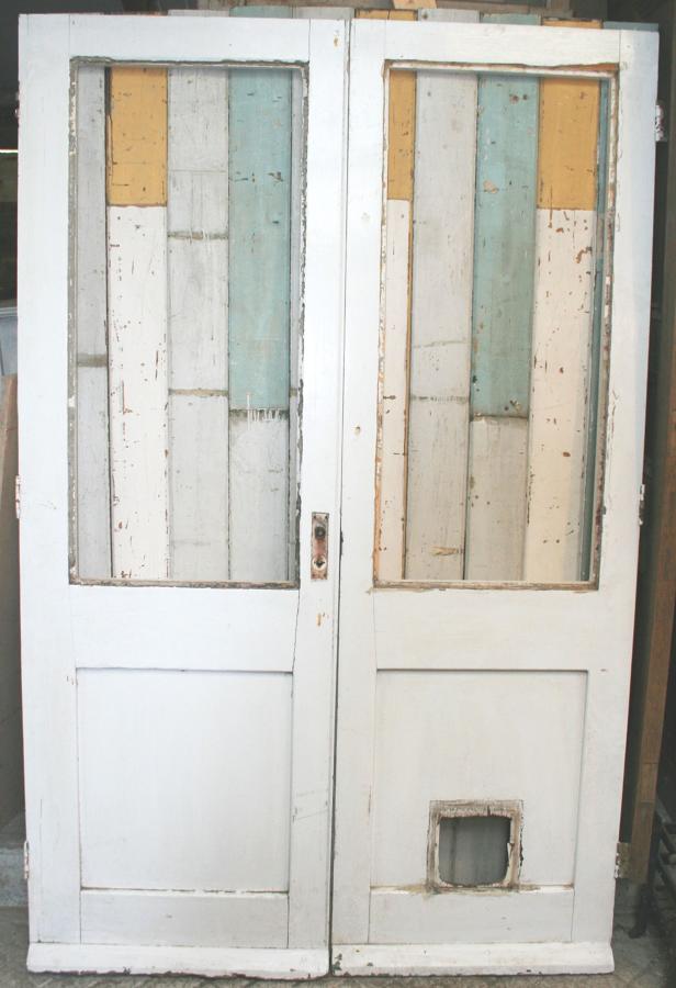 DP0235 A Pair of Painted Pine French Doors