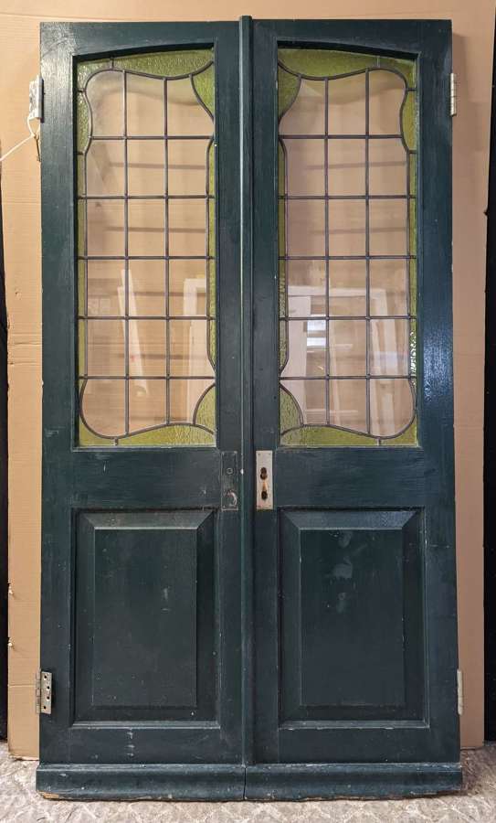 DP0414 PAIR OF RECLAIMED PAINTED PINE DOORS WITH STAINED GLASS PANELS