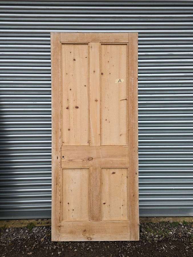 DI0838 3 RECLAIMED STRIPPED PINE INTERNAL DOORS SOLD SEPERATELY