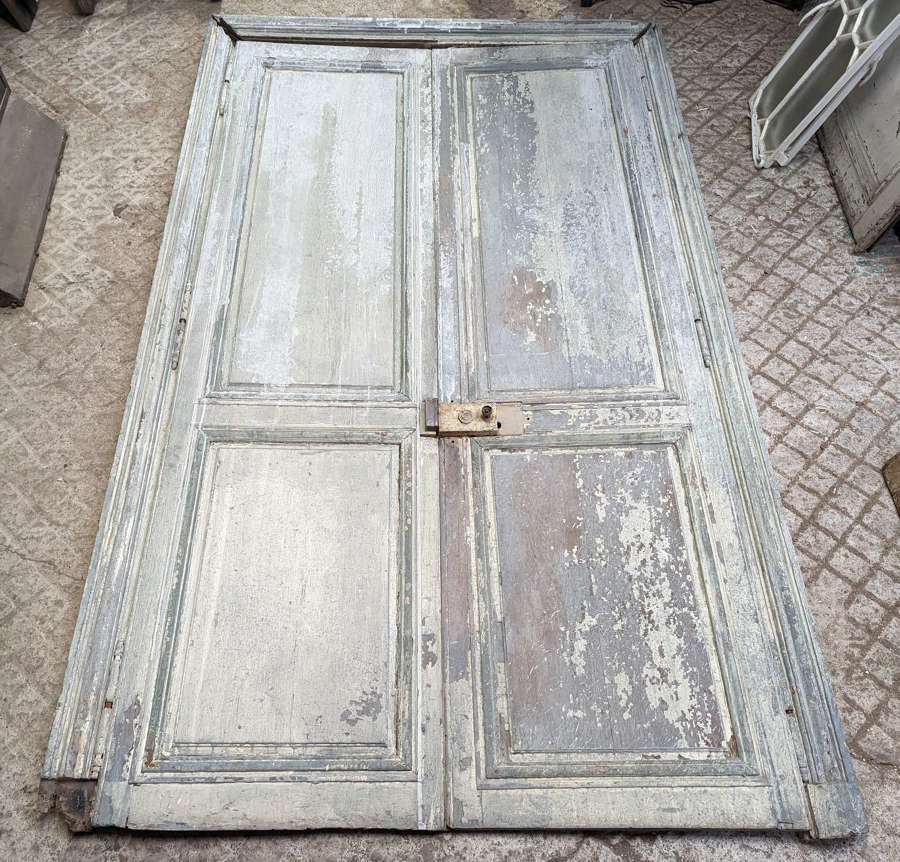 DP0488 PAIR OF RECLAIMED FRENCH OAK INTERNAL "CHATEAU" DOORS & FRAME