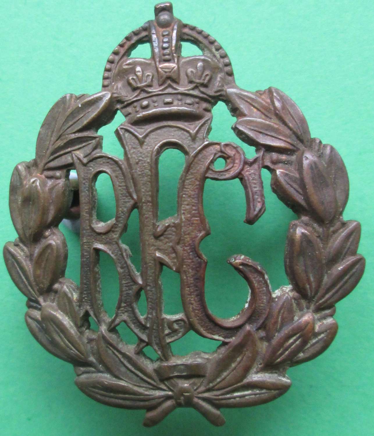 A WWI ROYAL FLYING CORPS OTHER RANKS CAP BADGE