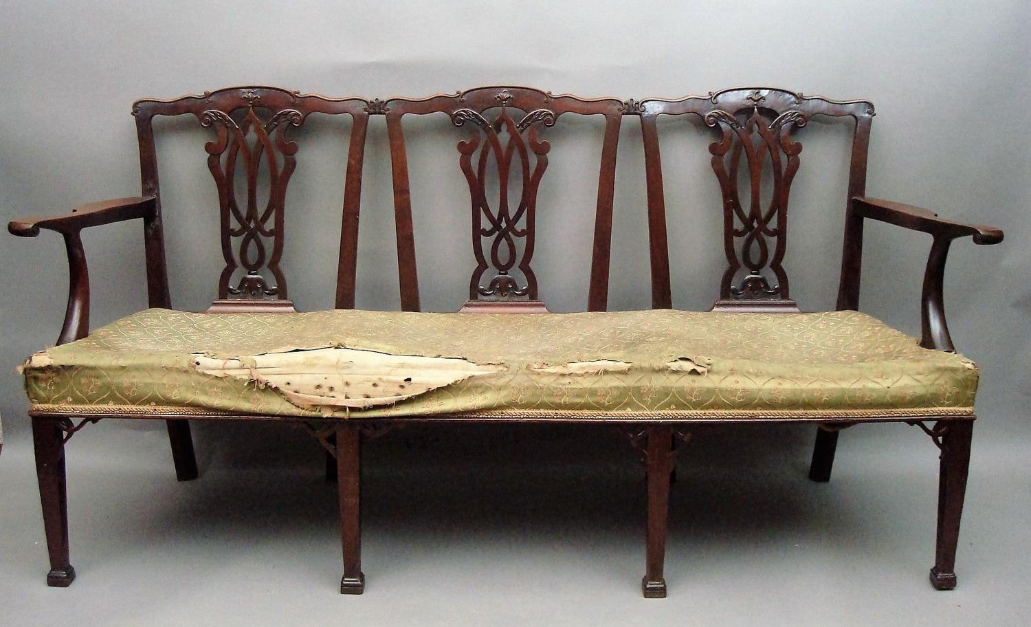 Georgian carved mahogany chair back settee
