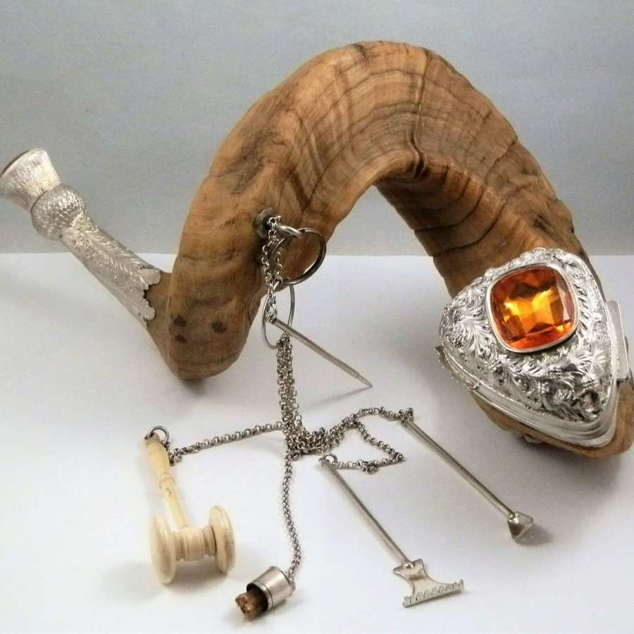 Early Victorian silver and ram's horn table snuff mull ,c.1850
