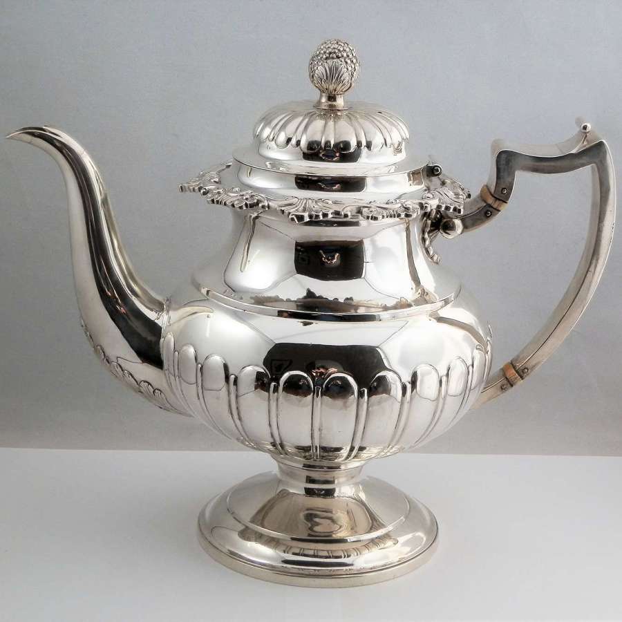George III Scottish silver teapot, W&P Cunningham, Edinburgh 1814