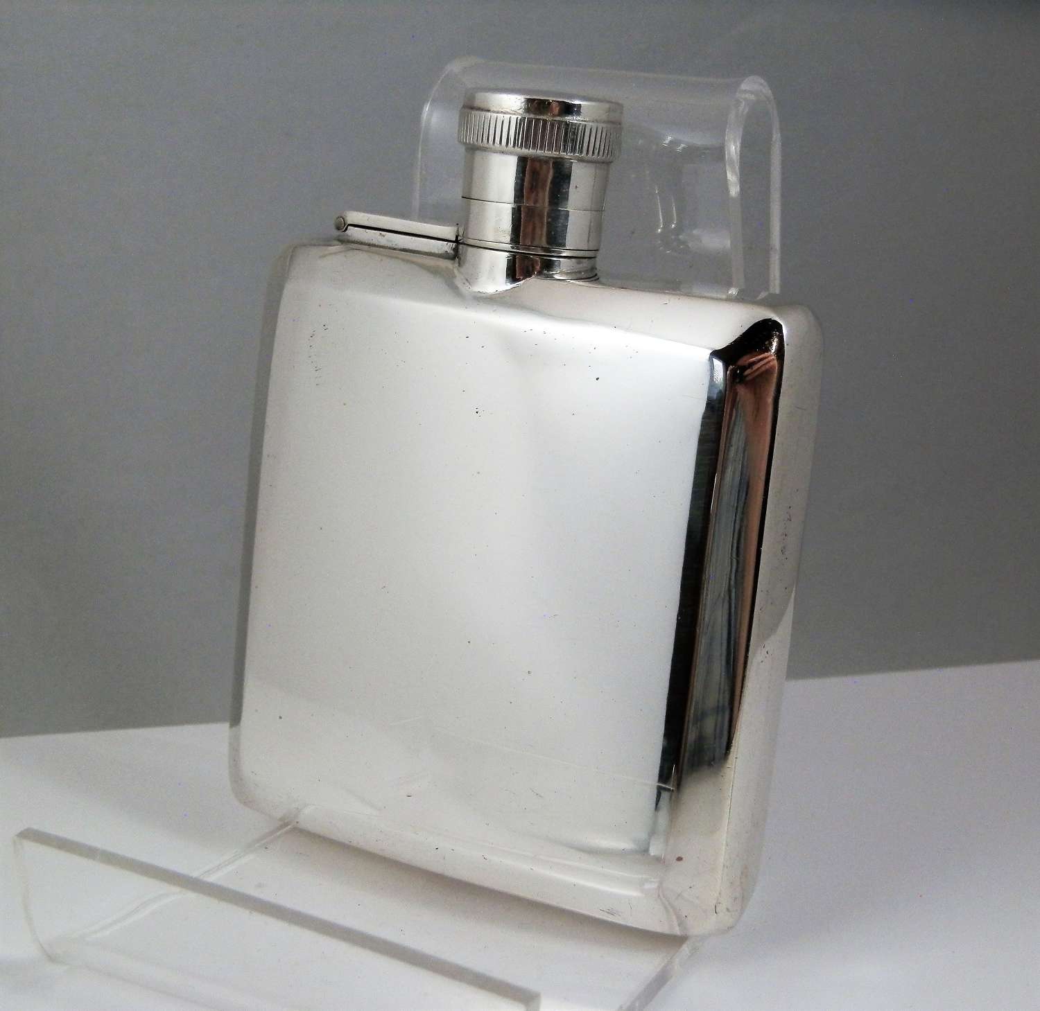 Silver Art Deco style hip flask, Mappin & Webb, 1931