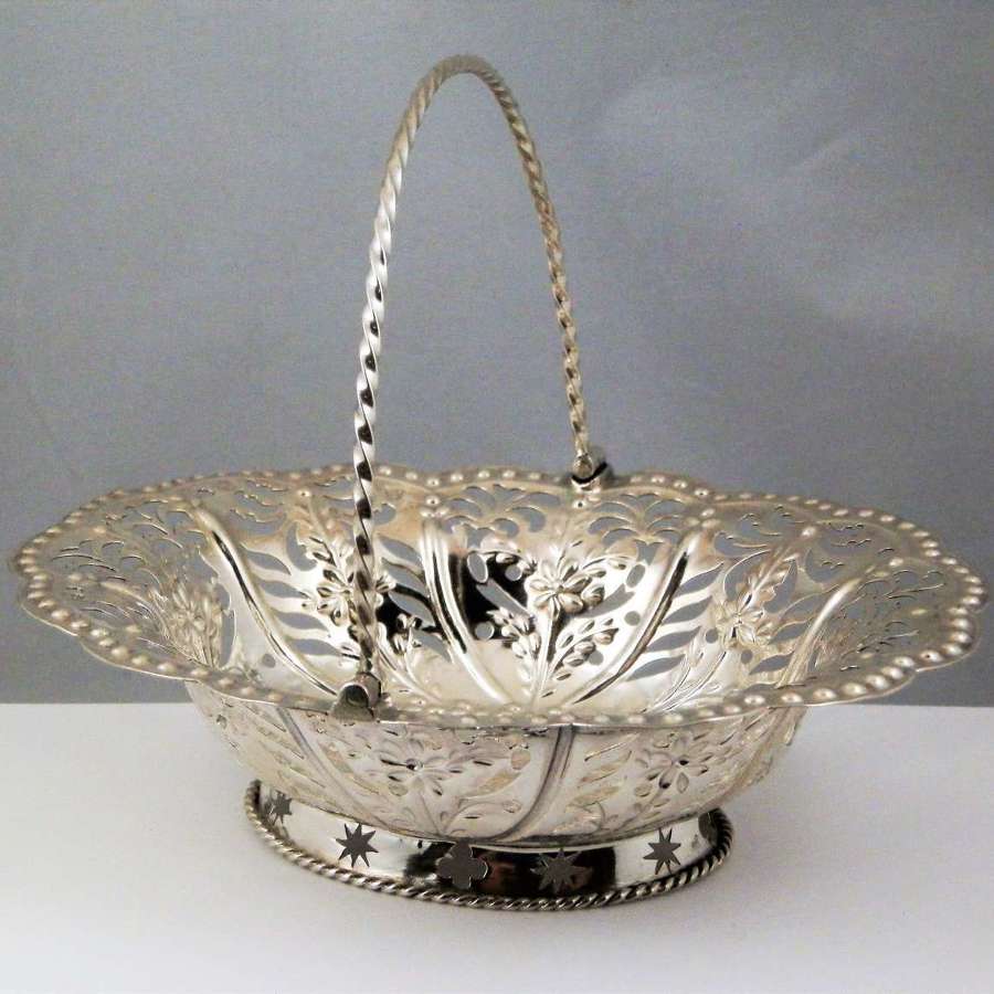 George III silver bonbon basket, London 1769