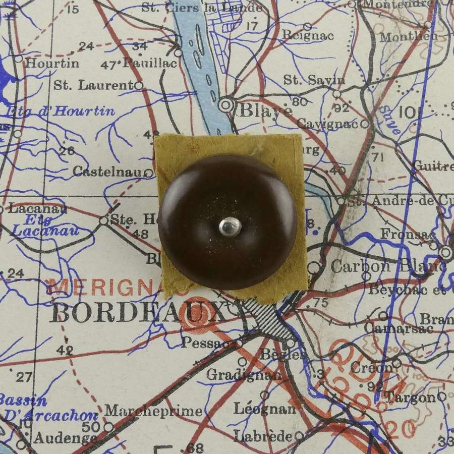 RAF / SOE escape & evasion button compass, brown