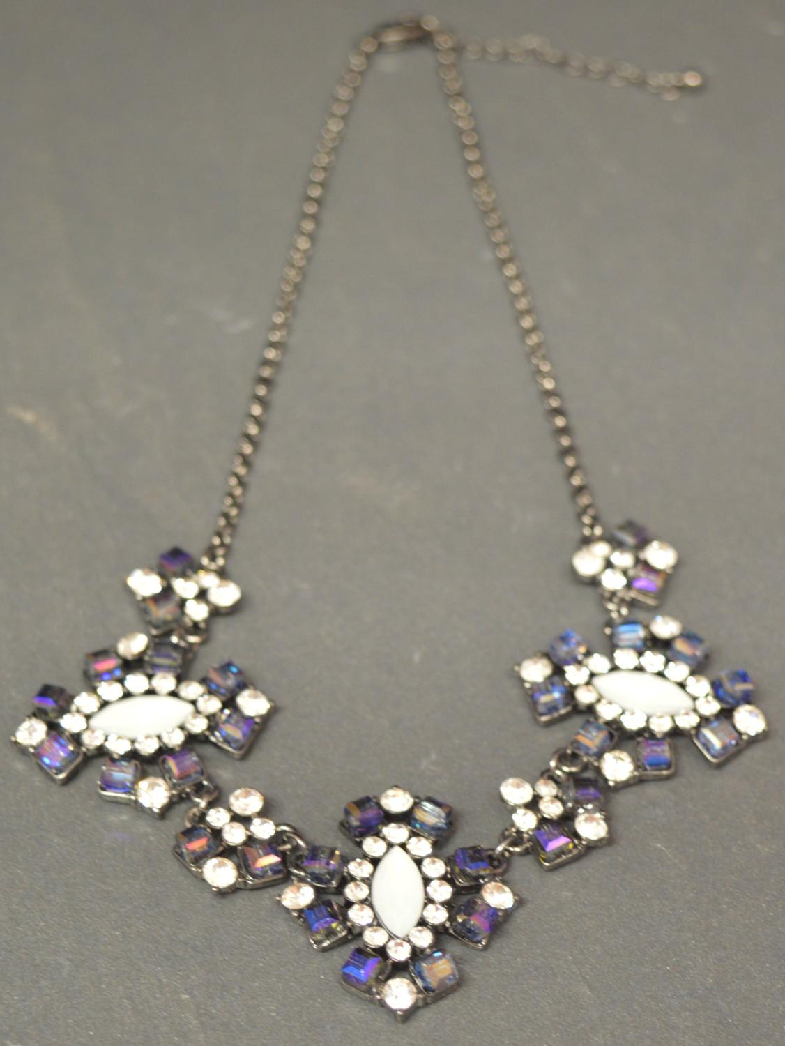 Blue and Opaque Flower Style Necklace