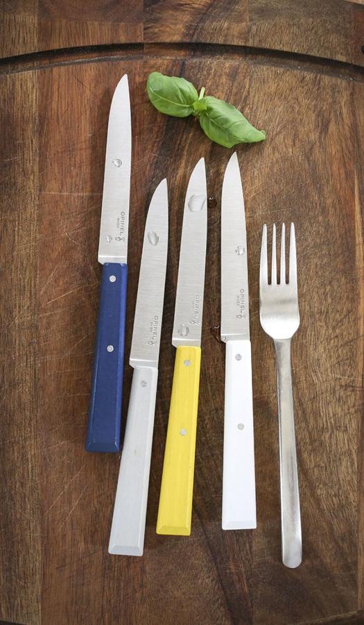 TABLE KNIVES