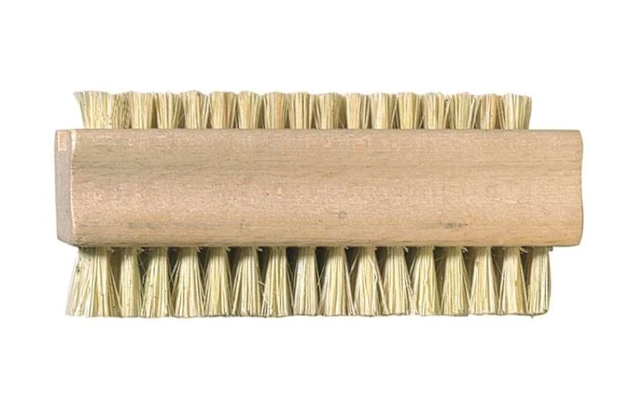 Beech Nail brush with stiff Tampico fibre bristles