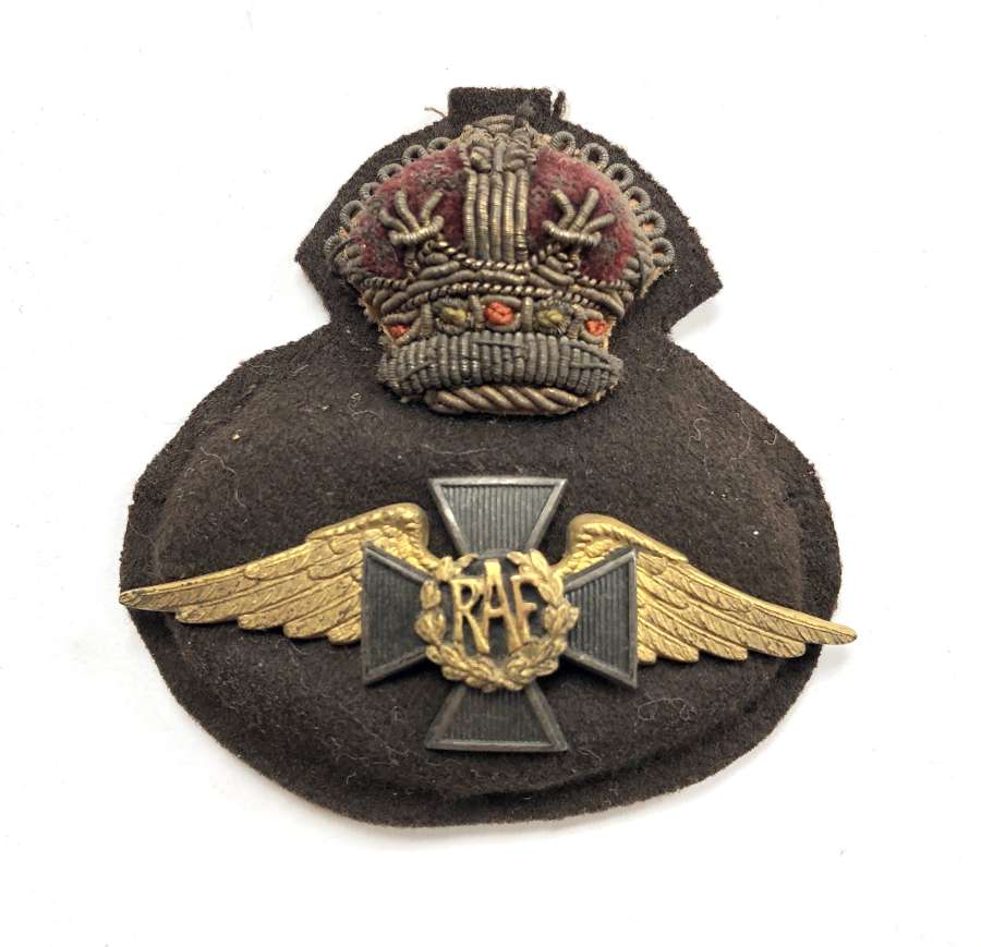 Royal Air Force WW2 RAF Chaplain's cap badge
