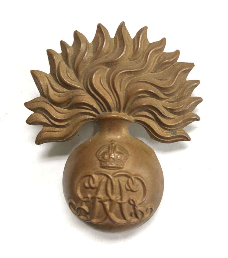 Grenadier Guards scarce GvR Sergeant’s or Musician's cap badge