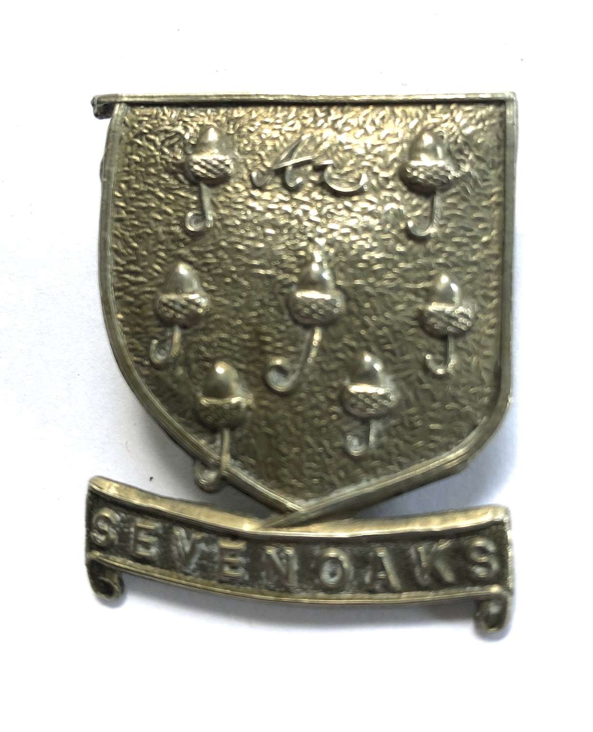 Sevenoaks School OTC white metal Kent cap badge