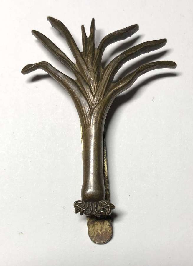 Welsh Guards WW1 attributed cap badge