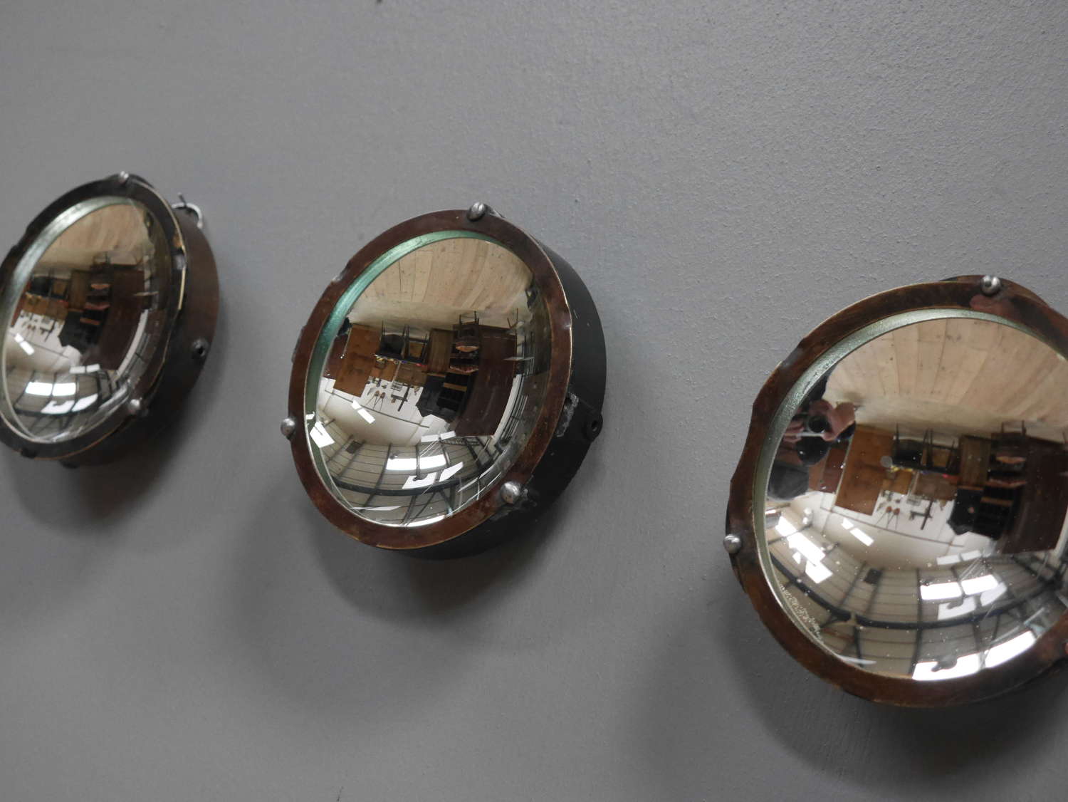 Small Concave Mirrors