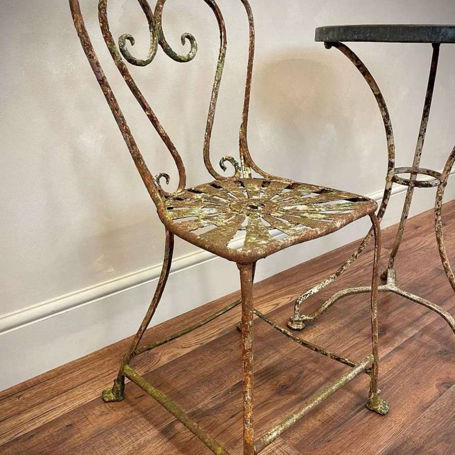Arras bistro chair